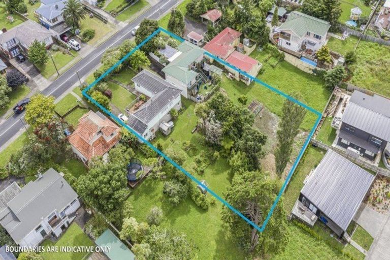 Photo of property in 16 Routley Drive, Glen Eden, Auckland, 0602