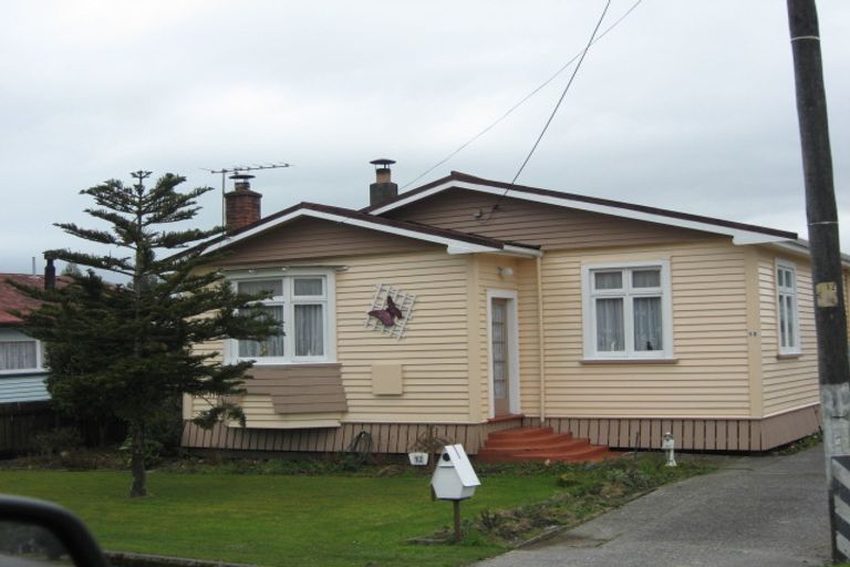Photo of property in 12 Inverness Street, Dunollie, Runanga, 7803