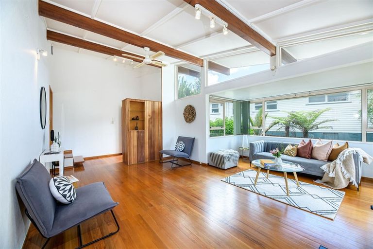 Photo of property in 23 Finlow Drive, Te Atatu South, Auckland, 0610