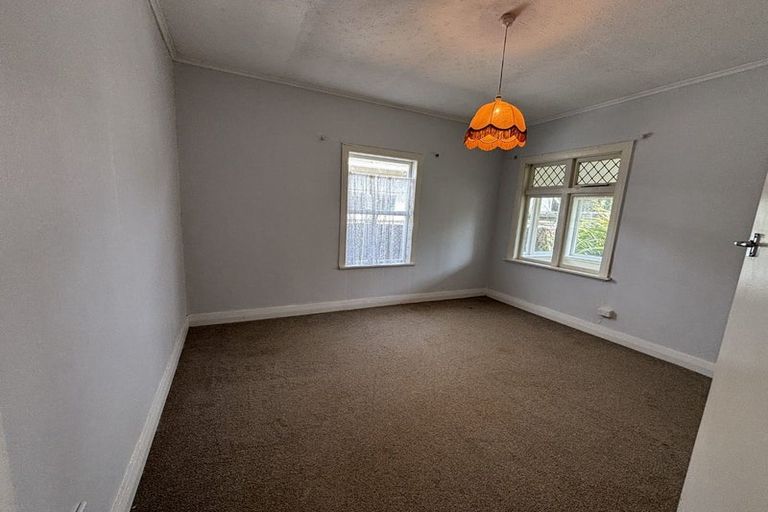 Photo of property in 38 Kauri Street, Miramar, Wellington, 6022