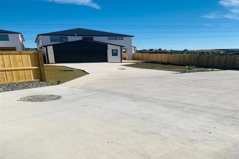 Photo of property in 45 Drumconnell Drive, Flat Bush, Auckland, 2019