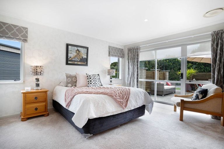 Photo of property in 3 Camellia Lane, Carterton, 5713