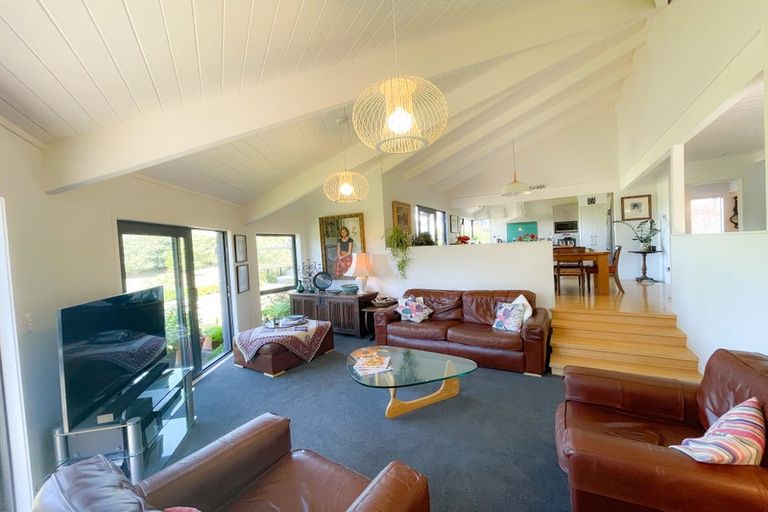 Photo of property in 52 Links View Drive, Omokoroa, 3114