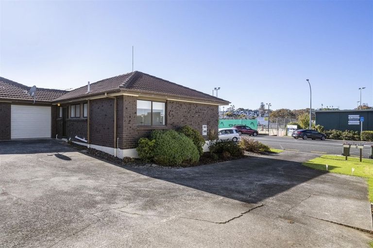 Photo of property in 1/63 Wellington Street, Howick, Auckland, 2014