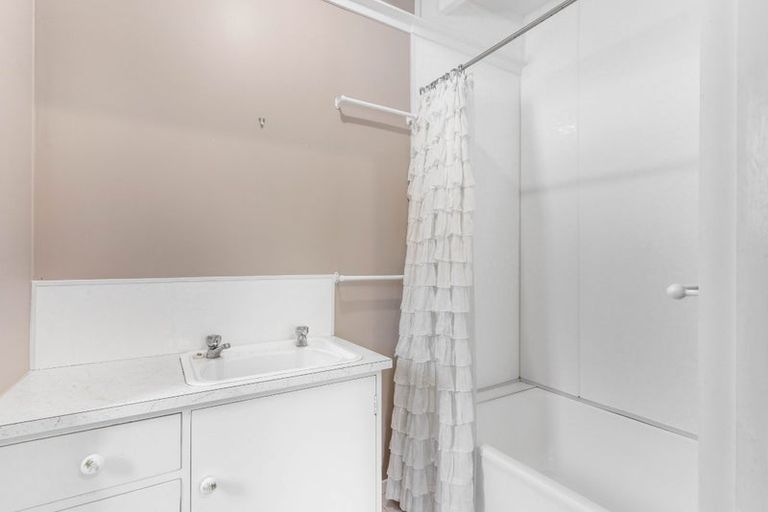 Photo of property in 234 Russell Bruce Place, Onemana, Whangamata, 3691