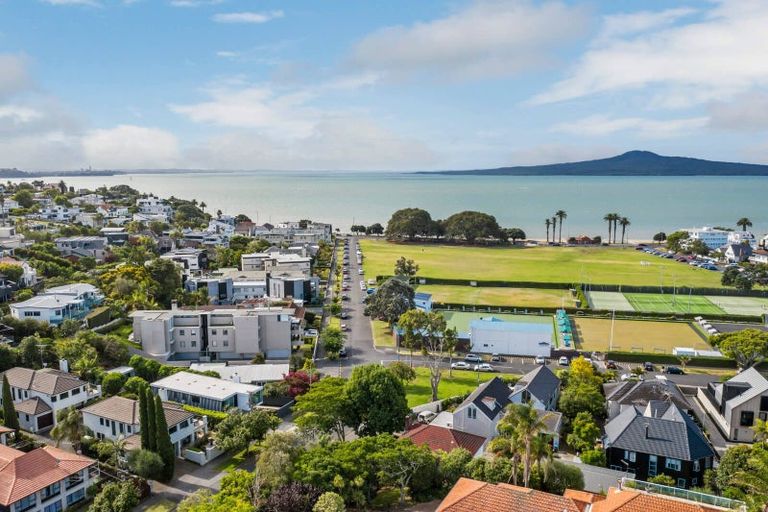 Photo of property in 31a The Parade, Saint Heliers, Auckland, 1071