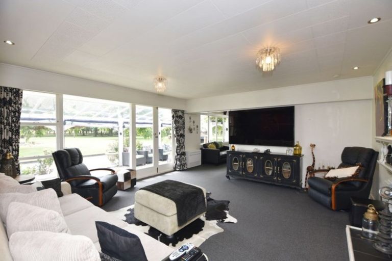 Photo of property in 42 Ferry Road, West Plains, Invercargill, 9879