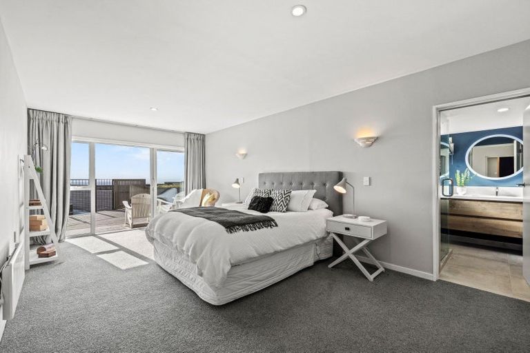 Photo of property in 21 Muritai Terrace, Mount Pleasant, Christchurch, 8081