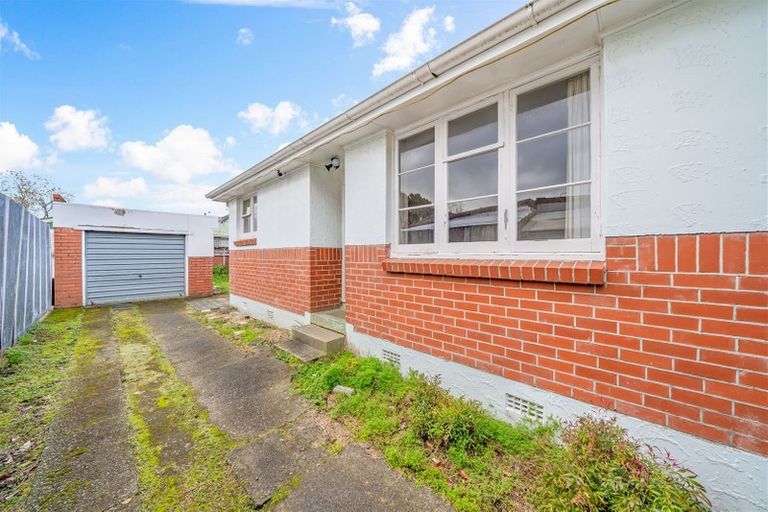 Photo of property in 1b Bush Grove, Trentham, Upper Hutt, 5018