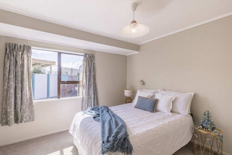Photo of property in 45 Olive Terrace, Paraparaumu Beach, Paraparaumu, 5032