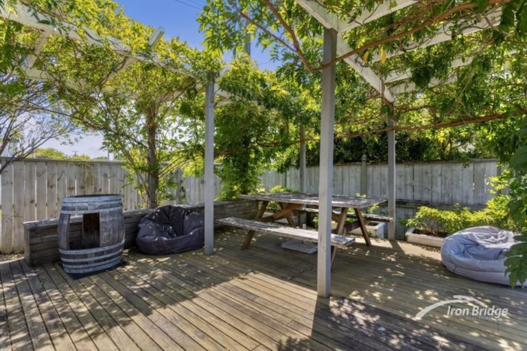 Photo of property in 1/105 Nile Road, Milford, Auckland, 0620
