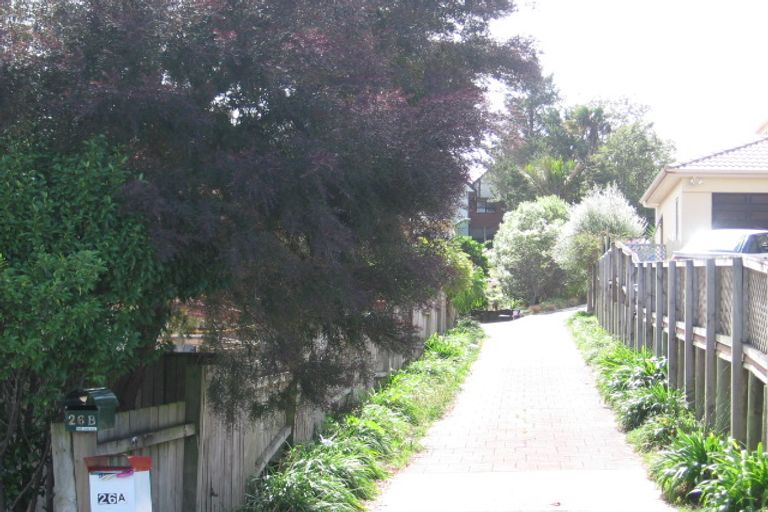 Photo of property in 1/26 Manu Place, Pinehill, Auckland, 0632