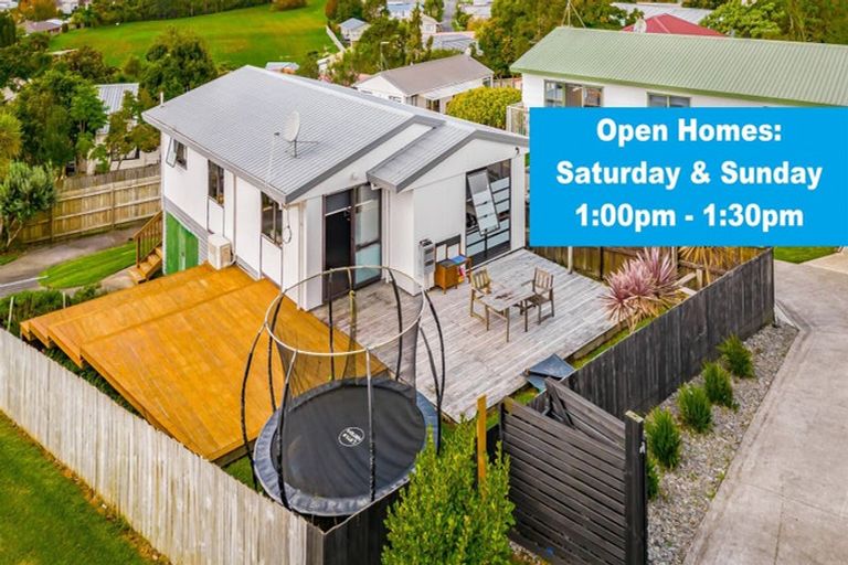 Photo of property in 3 Maywood Crescent, Glen Eden, Auckland, 0602