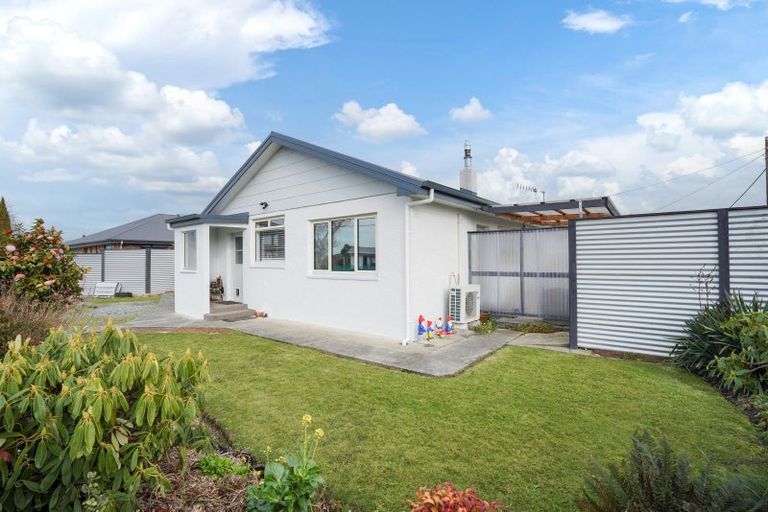 Photo of property in 54 Park Street, Winton, 9720