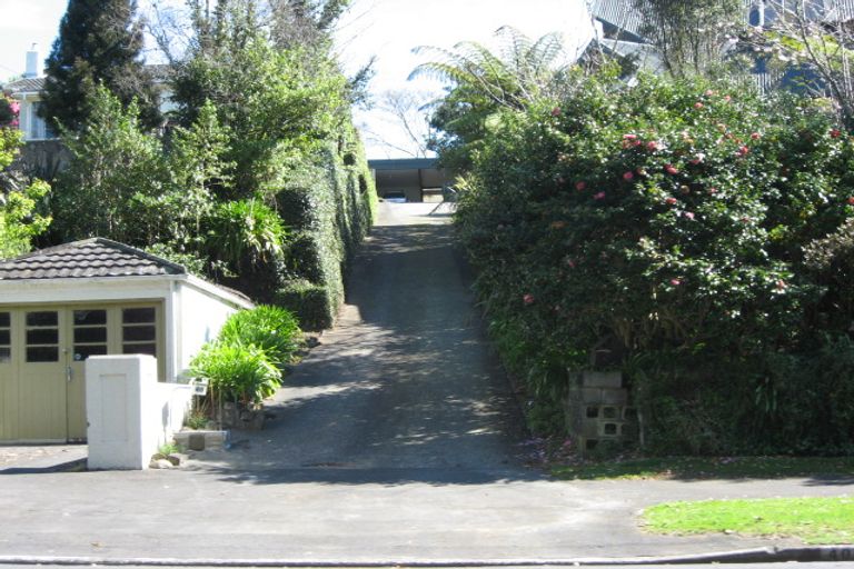 Photo of property in 38 Brooklands Road, Brooklands, New Plymouth, 4310
