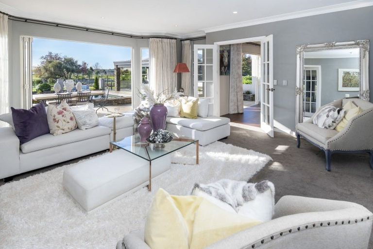 Photo of property in 38 Porterfield Road, Whitford, Howick, 2571