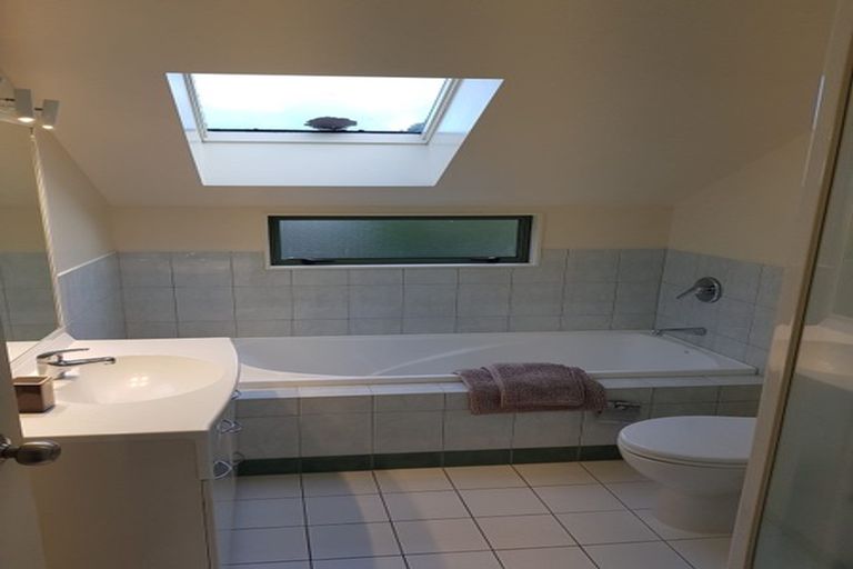 Photo of property in 28 Park Road, Miramar, Wellington, 6022