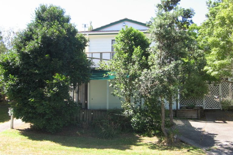 Photo of property in 60 Pemberton Avenue, Bayview, Auckland, 0629