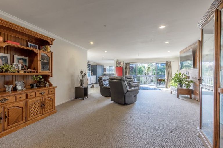 Photo of property in 3 Abbot Avenue, Waipawa, 4210