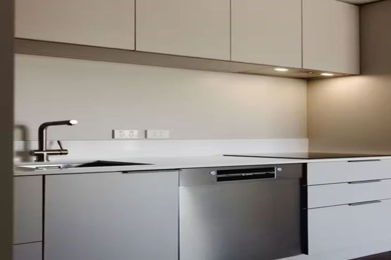 Photo of property in 12 Hugh Street, Mount Cook, Wellington, 6021