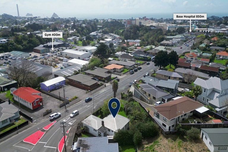 Photo of property in 159 Tukapa Street, Westown, New Plymouth, 4310
