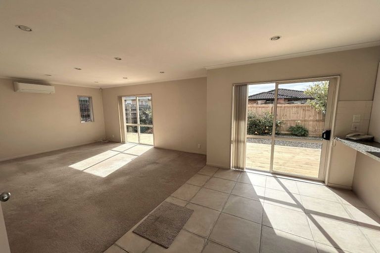 Photo of property in 2/168 Rangitoto Road, Papatoetoe, Auckland, 2025