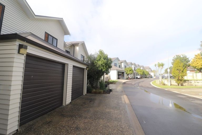 Photo of property in 11/3 The Avenue, Albany, Auckland, 0632