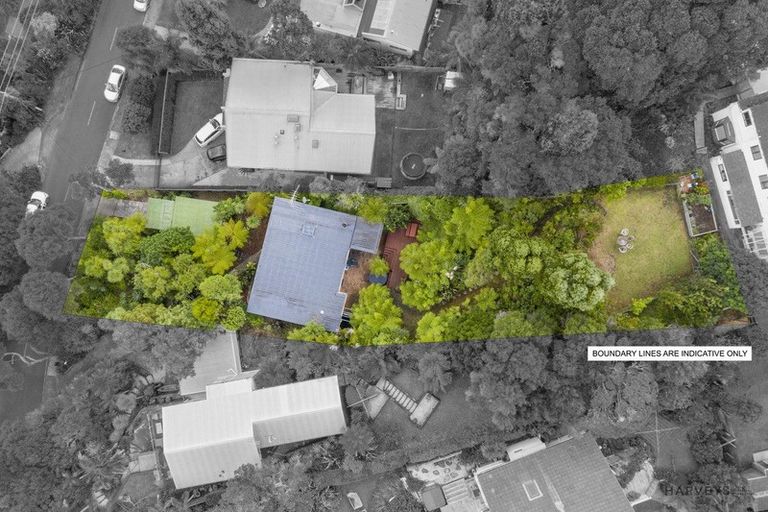 Photo of property in 94 Takahe Road, Titirangi, Auckland, 0604