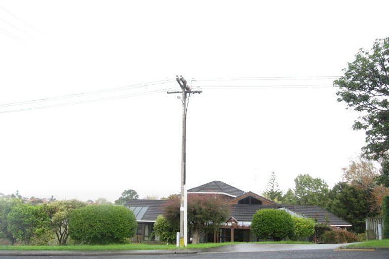 Photo of property in 27a Selwyn Road, Cockle Bay, Auckland, 2014