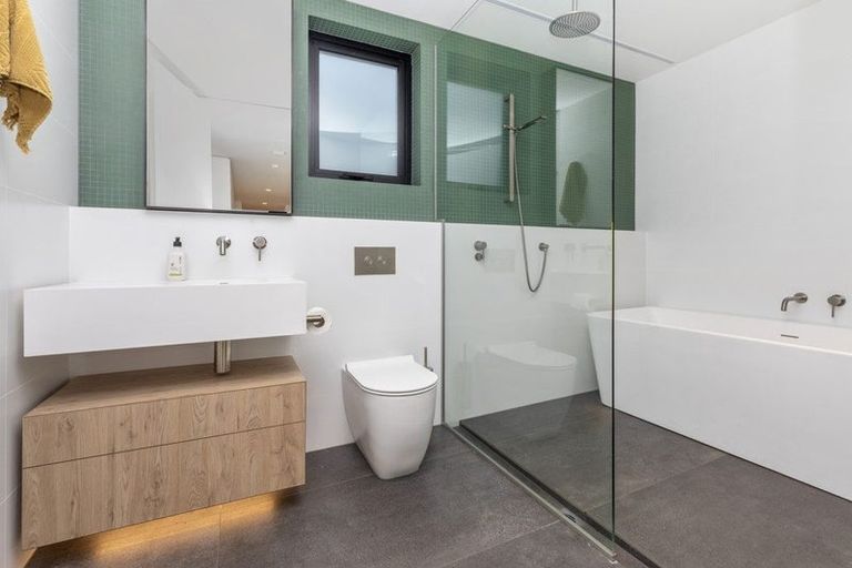 Photo of property in 109 Main Road, Governors Bay, Lyttelton, 8971