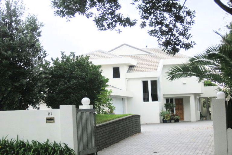 Photo of property in 21 Manly Street, Paraparaumu Beach, Paraparaumu, 5032