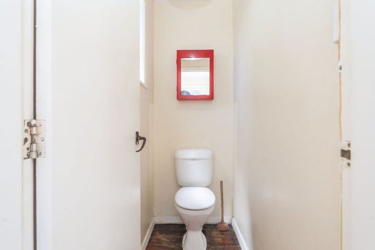 Photo of property in 237 Coutts Street, Rongotai, Wellington, 6022