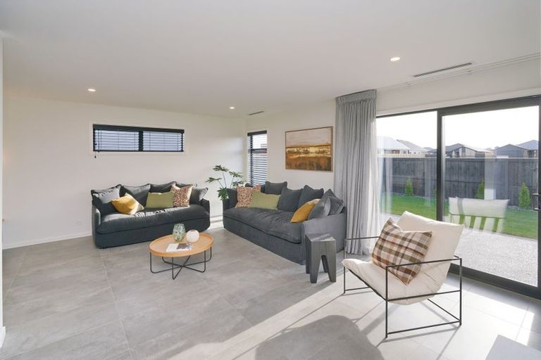 Photo of property in 29 Finstock Way, Rolleston, 7614