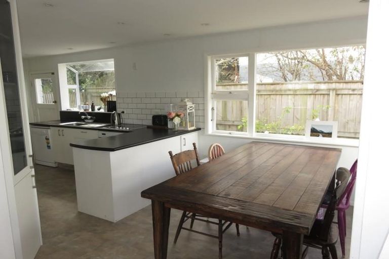 Photo of property in 19 Mclellan Street, Tawa, Wellington, 5028