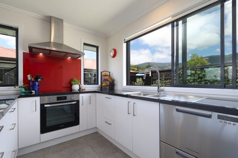 Photo of property in 9 Piwakawaka Drive, Stoke, Nelson, 7011