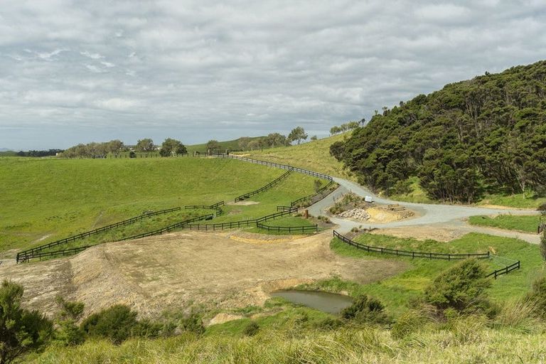 Photo of property in 54b Harambee Road, Taiharuru, Parua Bay, 0192