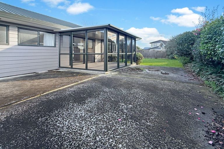 Photo of property in 36 Easton Way, Levin, 5510
