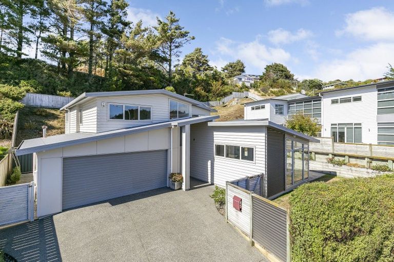 Photo of property in 45 Winsley Terrace, Churton Park, Wellington, 6037