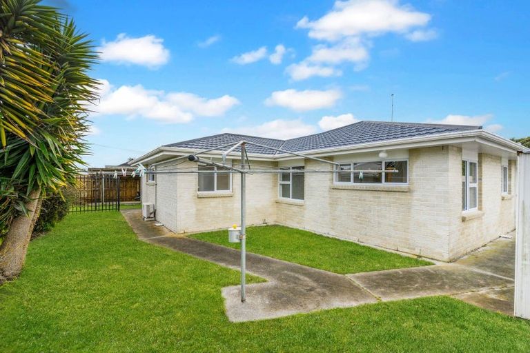 Photo of property in 3 Ferry Street, Foxton Beach, Foxton, 4815