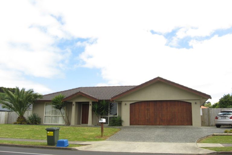 Photo of property in 92 Reynolds Road, Pukekohe, 2120