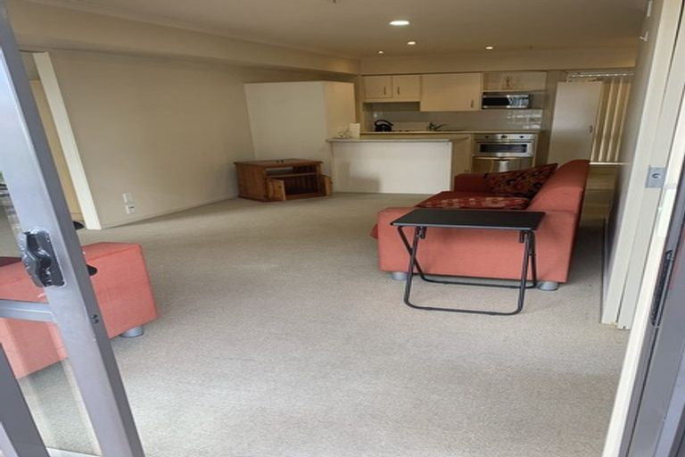 Photo of property in The Rennaissance, 2k/18 Ronwood Avenue, Manukau, Auckland, 2104