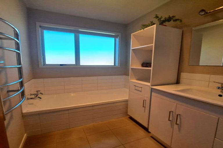 Photo of property in 71 Wilson Road, Balclutha, 9230