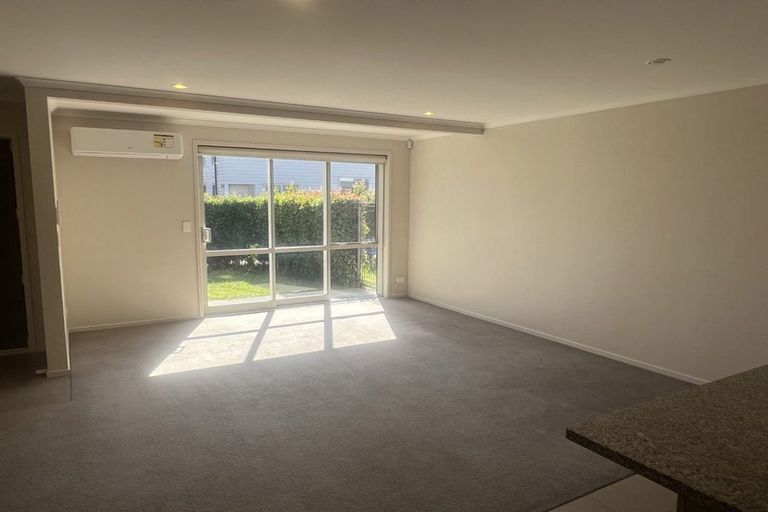 Photo of property in 24 Akeake Lane, Manurewa, Auckland, 2102
