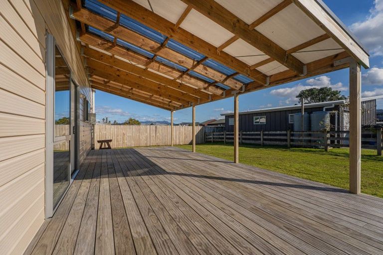 Photo of property in 14 Rena Place, Whitianga, 3510