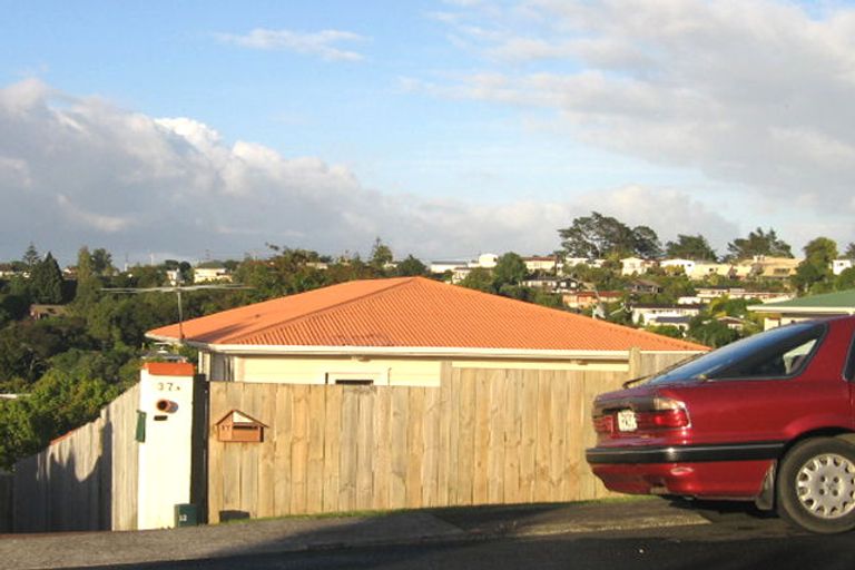Photo of property in 1/37 Monarch Avenue, Hillcrest, Auckland, 0627