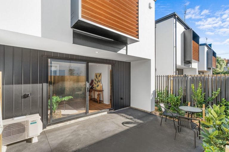 Photo of property in 16/130 Holly Road, St Albans, Christchurch, 8014
