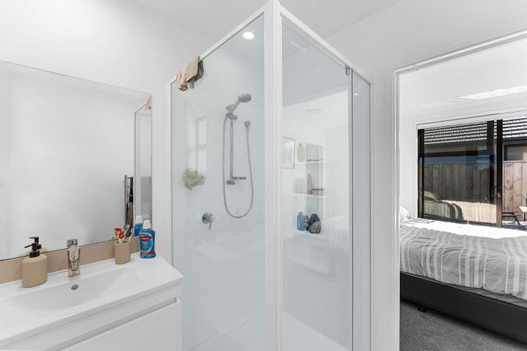 Photo of property in 11 Hinaki Street, Poike, Tauranga, 3112