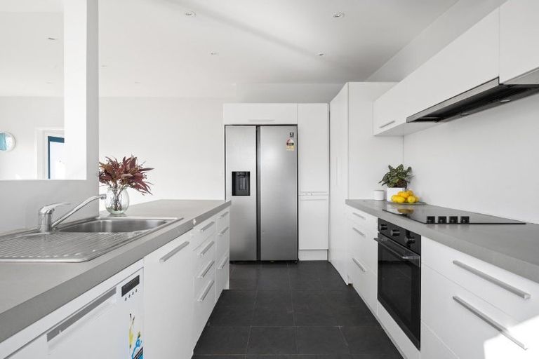 Photo of property in 16 Short Street, Papakura, 2110