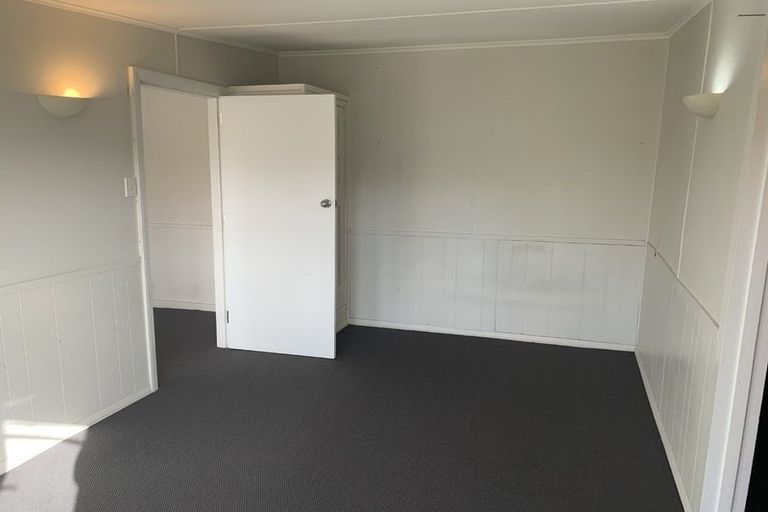 Photo of property in 27 Park Road, West End, Palmerston North, 4412