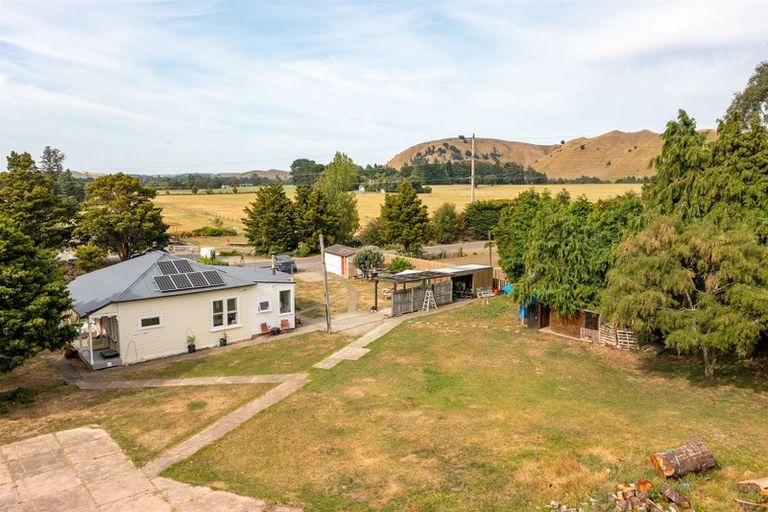 Photo of property in 1609 State Highway 2, Kiriwhakapapa, Masterton, 5881